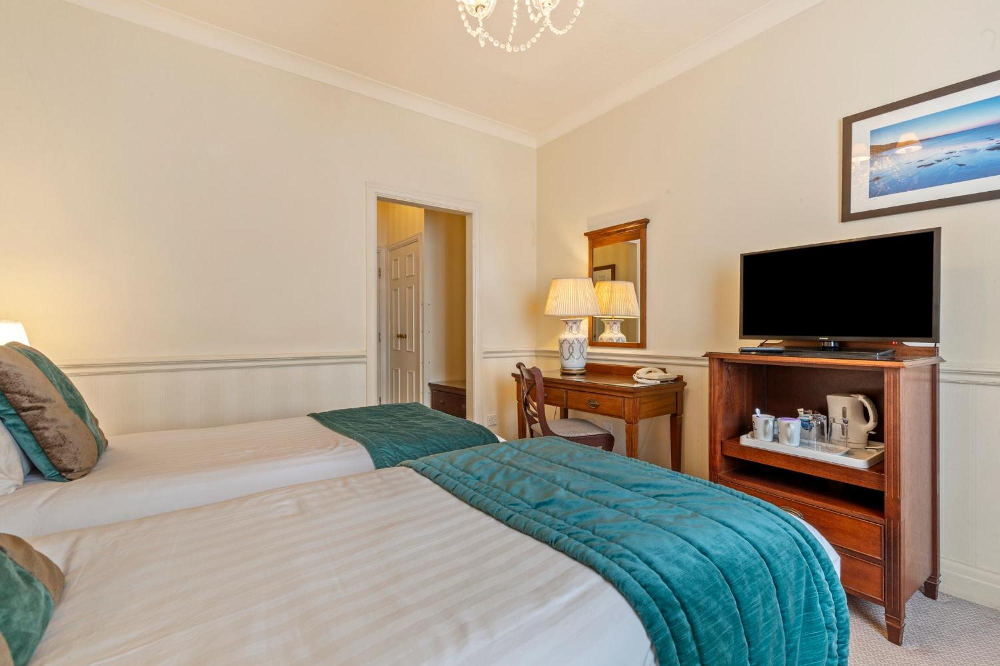 Standard Twin Room Non-Smoking